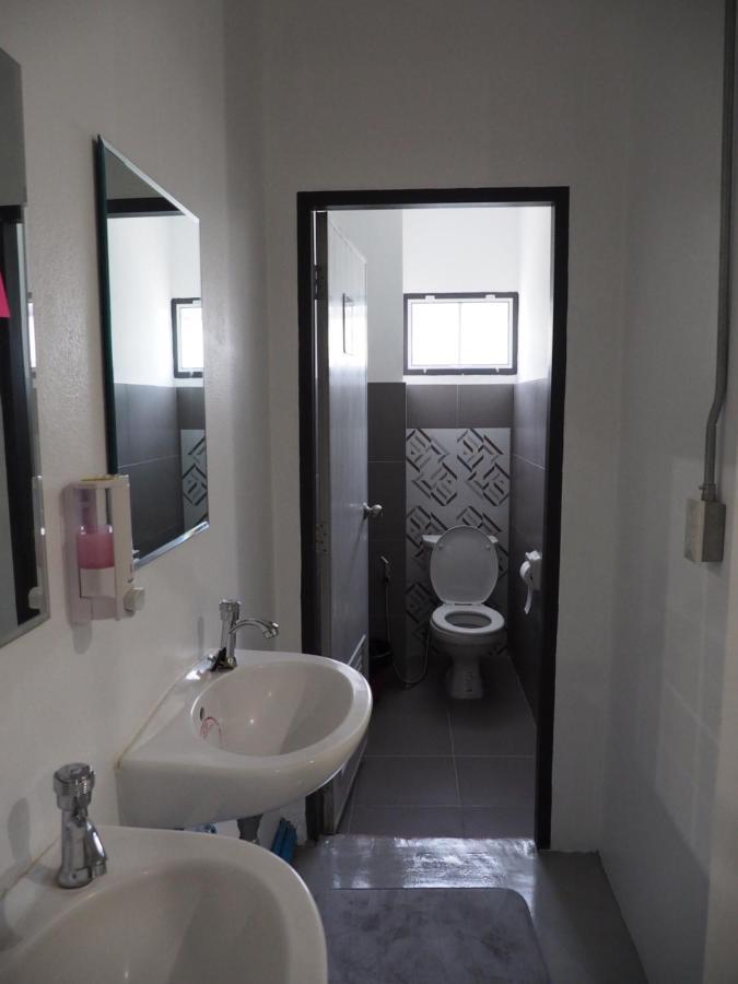 Prachan Hostel トンサラ エクステリア 写真