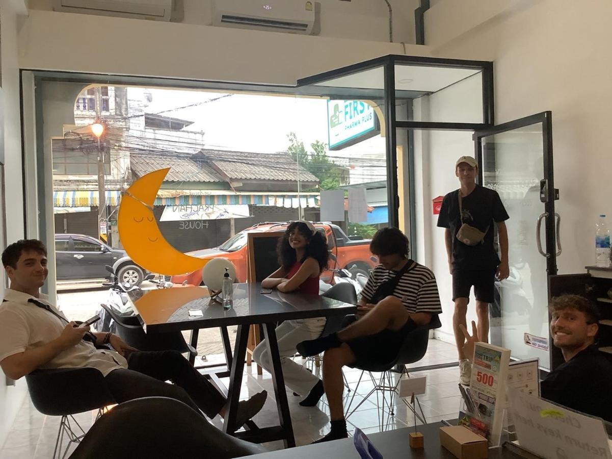 Prachan Hostel トンサラ エクステリア 写真