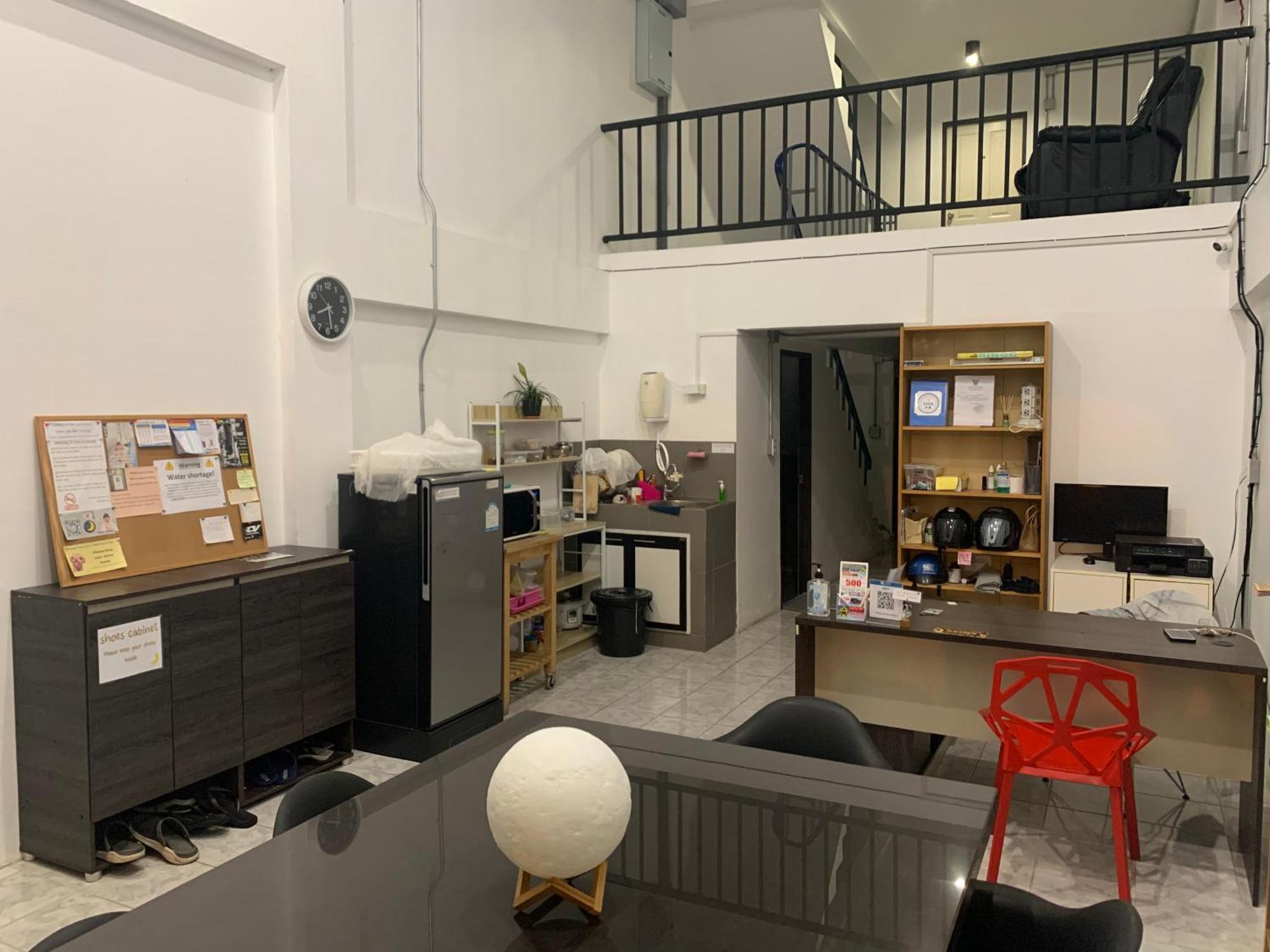 Prachan Hostel トンサラ エクステリア 写真