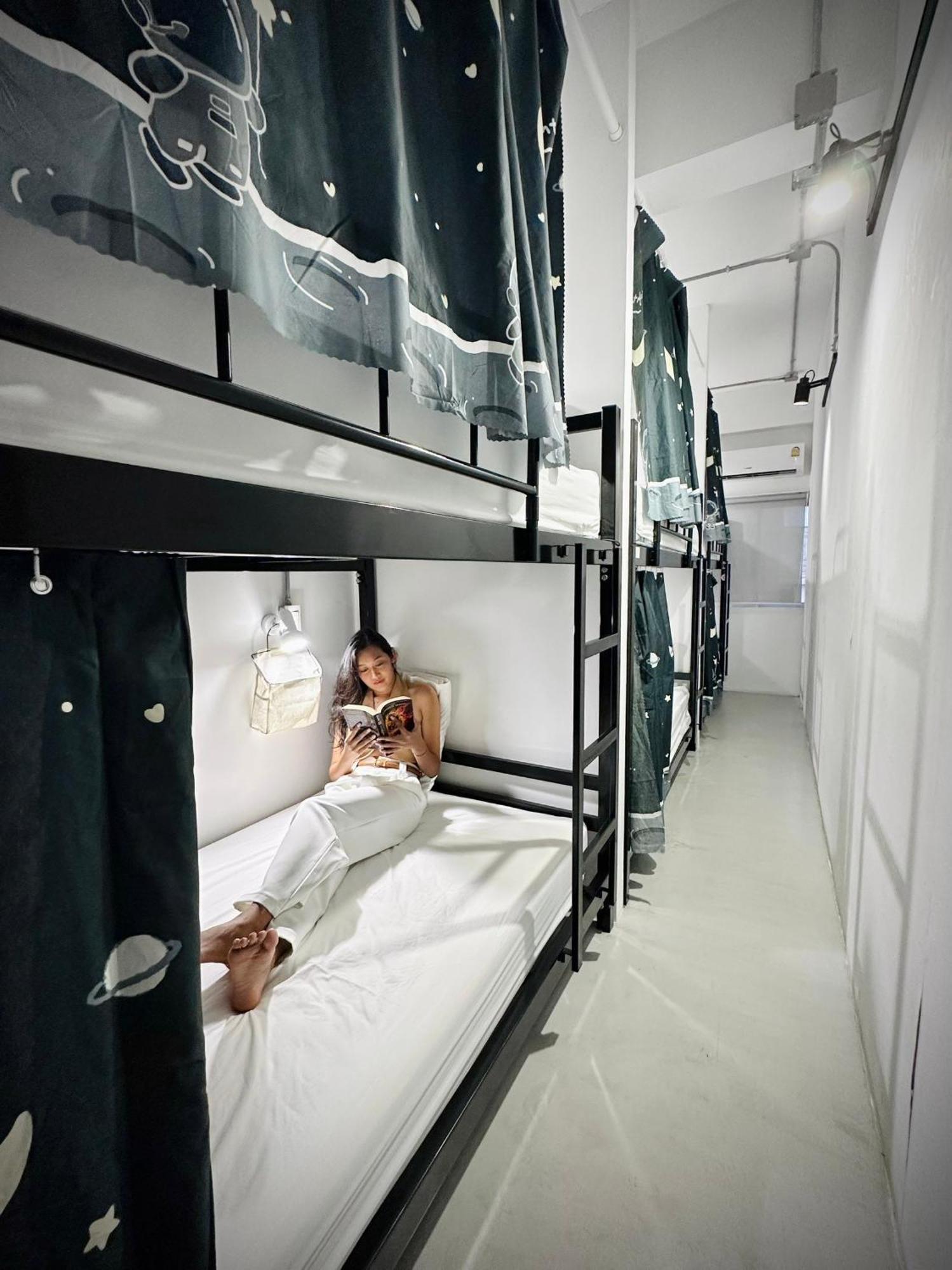 Prachan Hostel トンサラ エクステリア 写真
